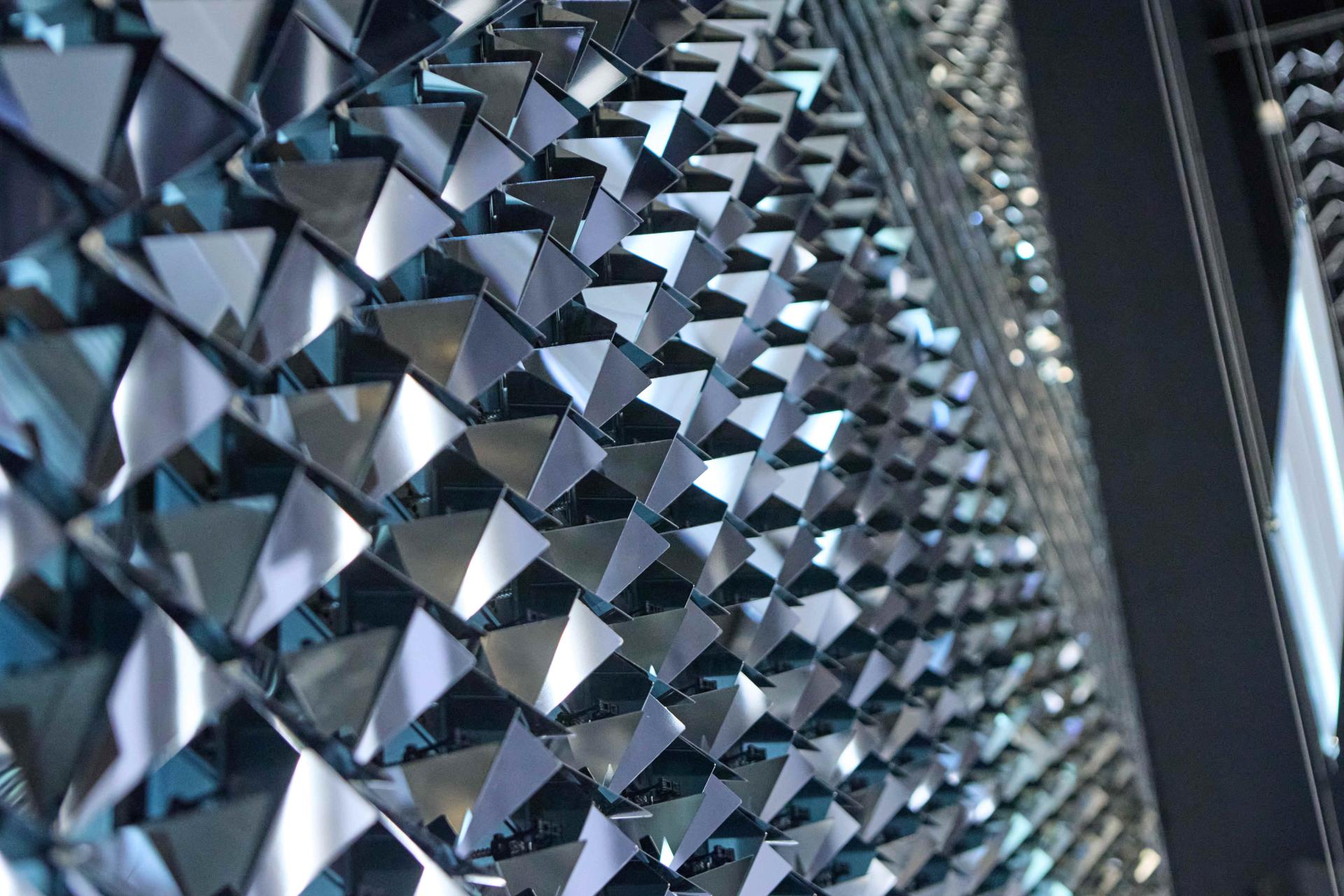 Kinetic Wall KWSA