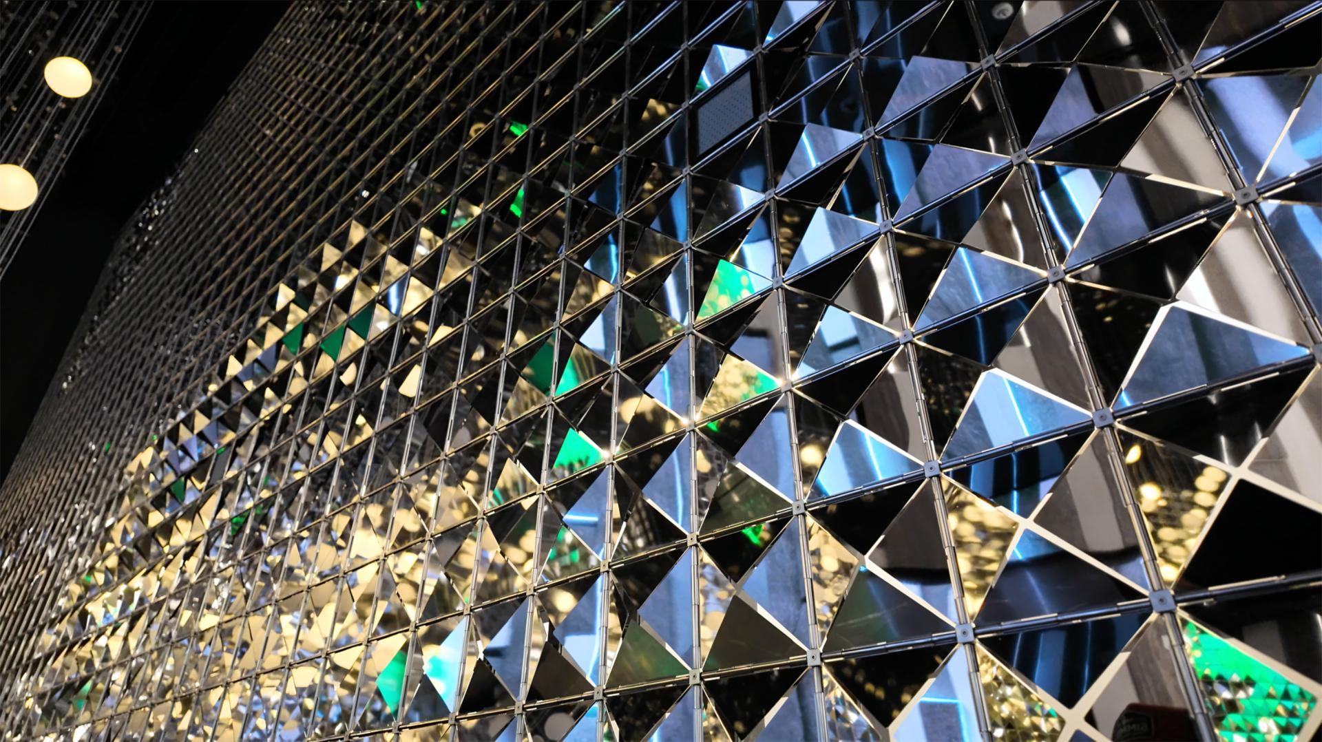 Kinetic Wall KWSA