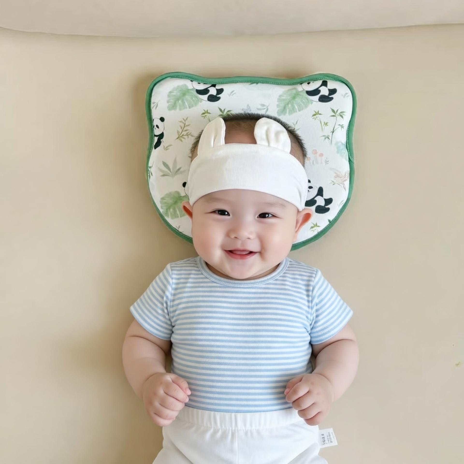 Bear-shaped Baby Anti-roll Pillow