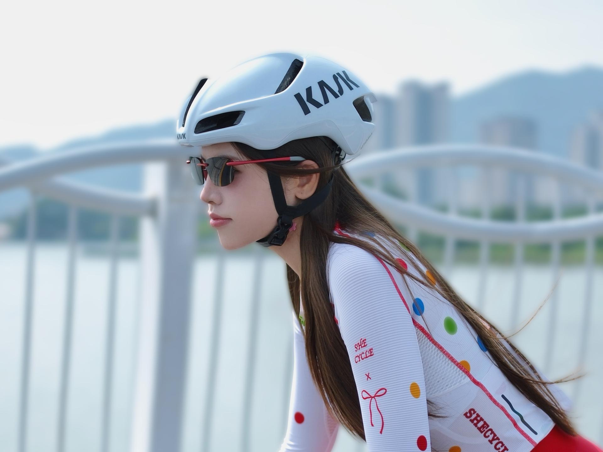 SEROVA (Reshape)  Light Sports Sunglasses