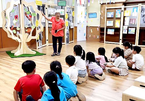 The Mobile Exhibitions in Liugdui Schools