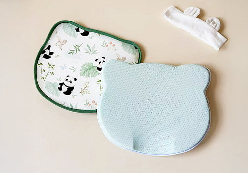 Bear-shaped Baby Anti-roll Pillow